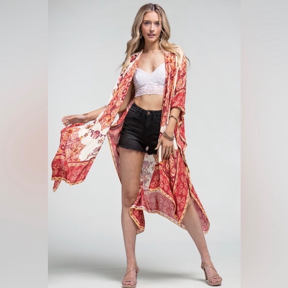 The SIENNA Floral Mandala Kimono - Picture 4 of 7